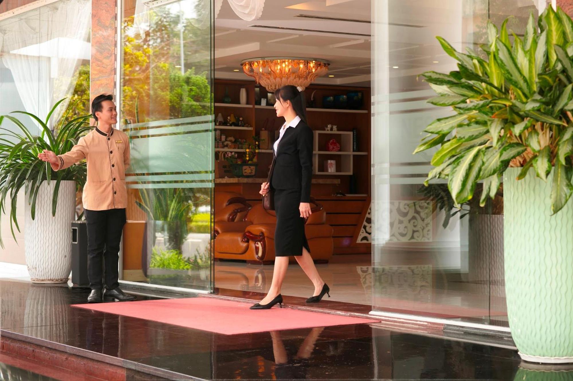 Nesta Hotel Can Tho Luaran gambar