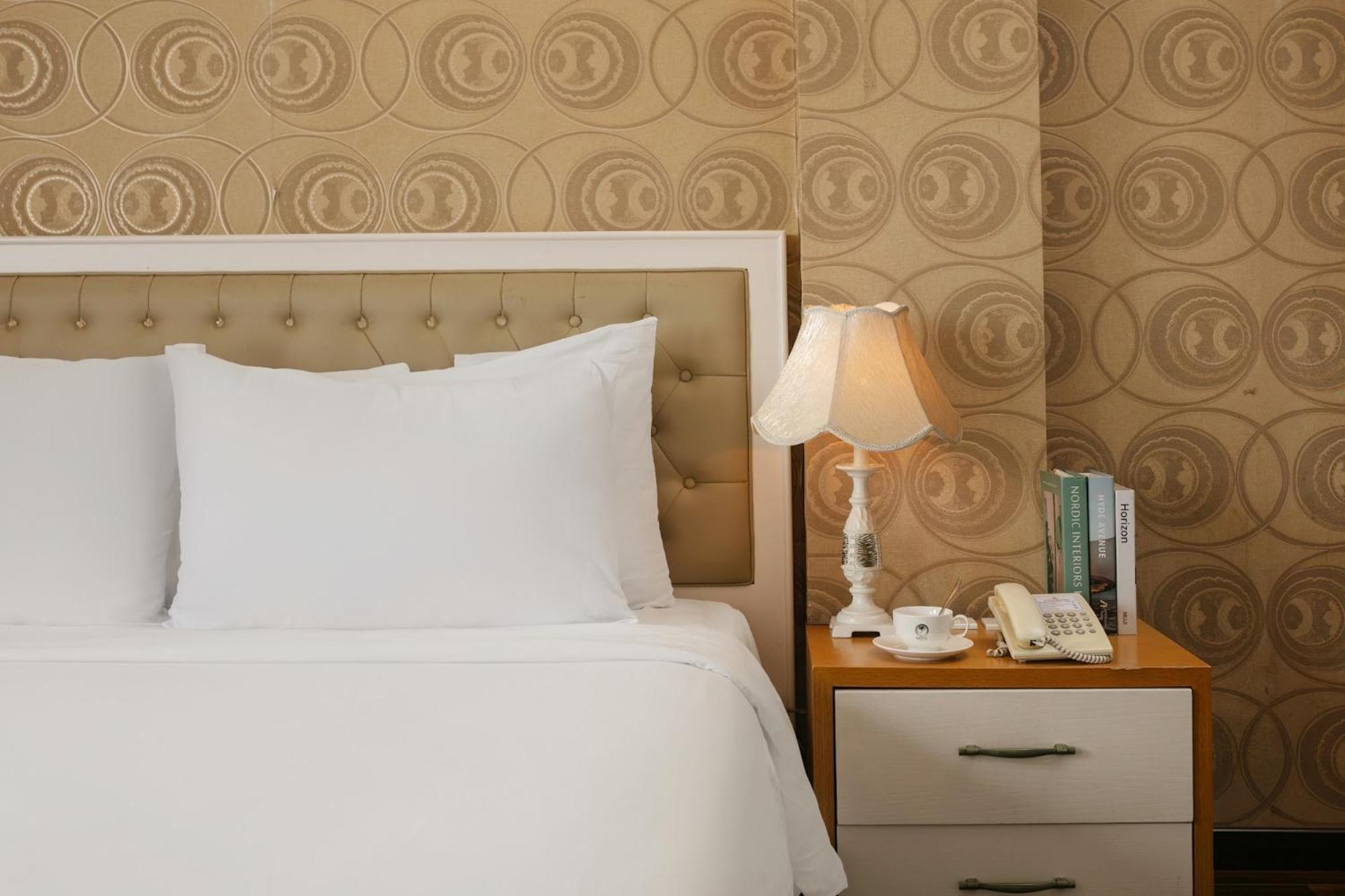 Nesta Hotel Can Tho Luaran gambar